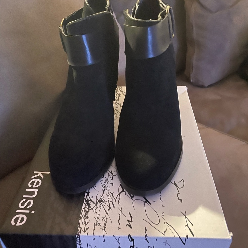 Kensie Sleek Black Ankle Booties with Strap
